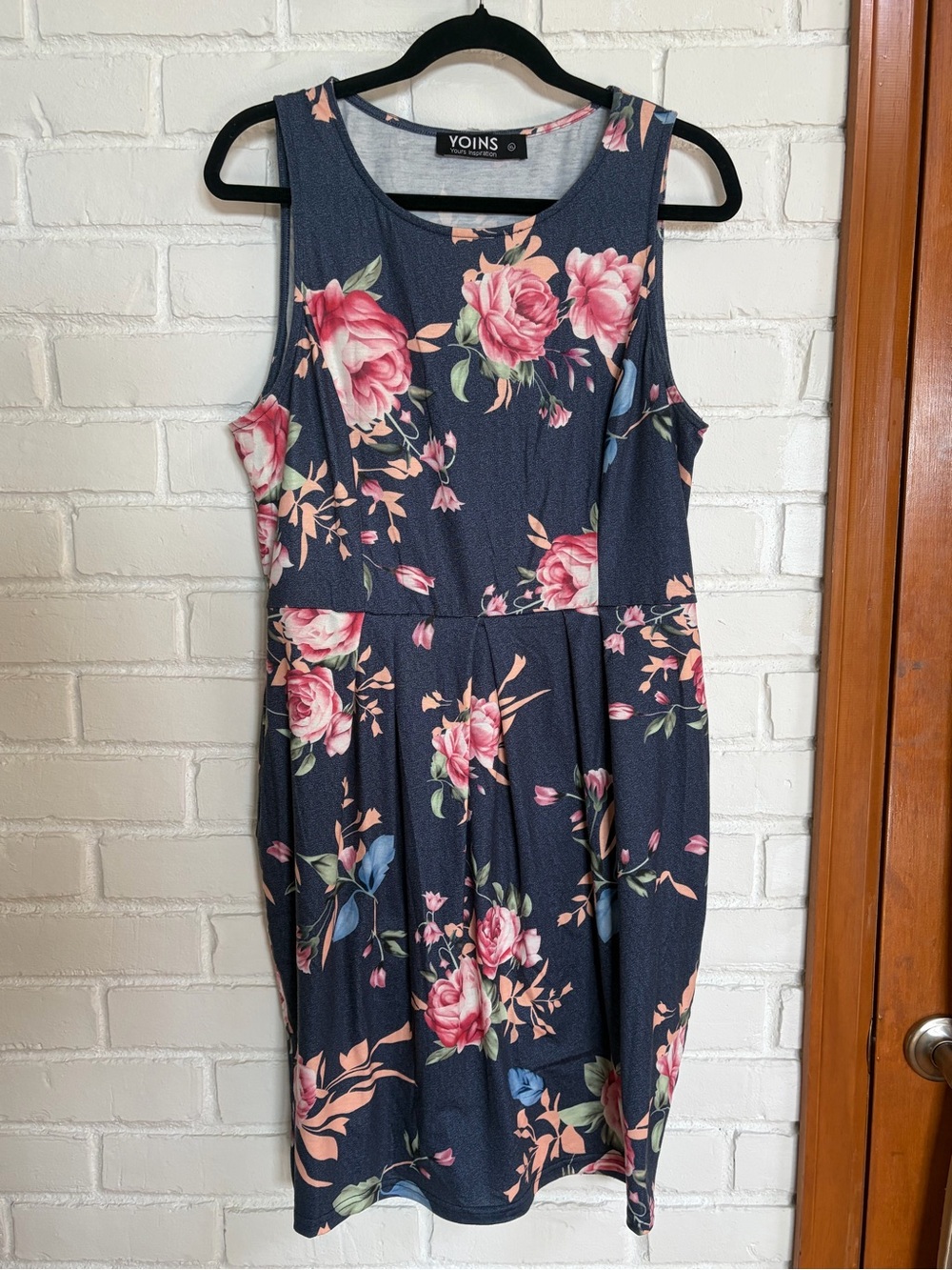Yoins Charcoal Floral Sleeveless Dress with Pink Rose Print